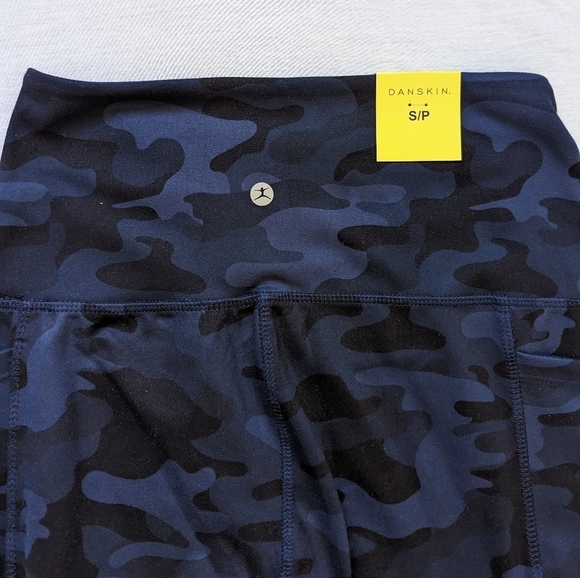 DANSKIN dark blue camouflage high rise leggings size Small - Picture 4 of 10